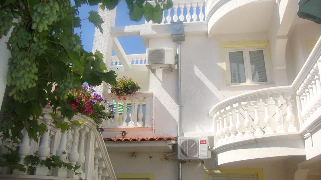 Apartments Vodice Marica Exteriör bild